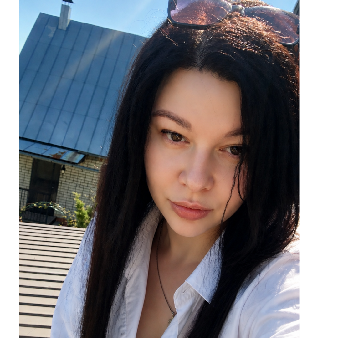 Юлия Азарова