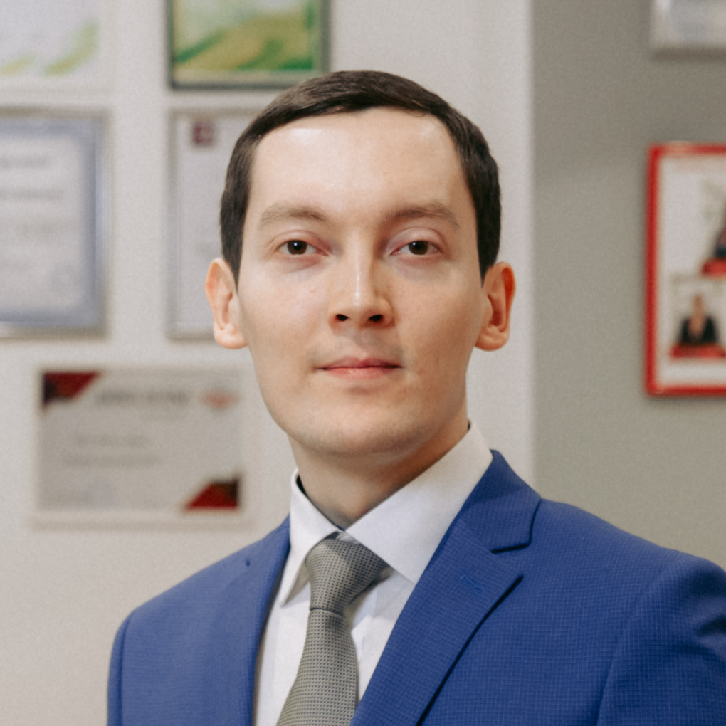 Артур Даминов