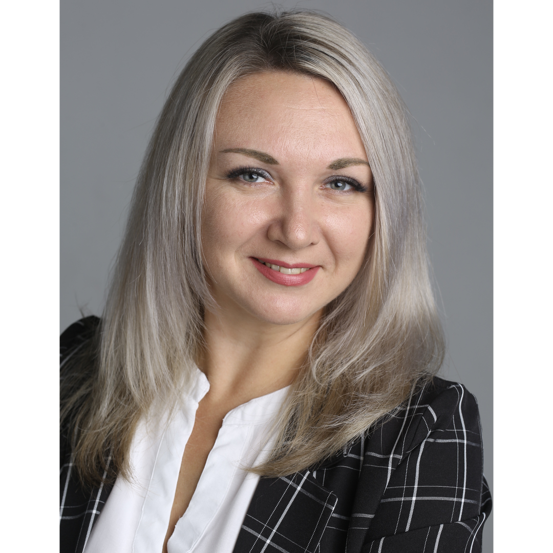 Елена Насаева