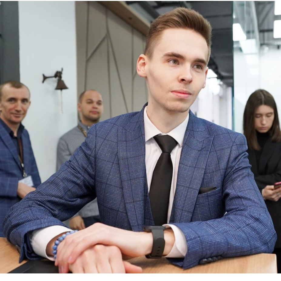 Максим Милин