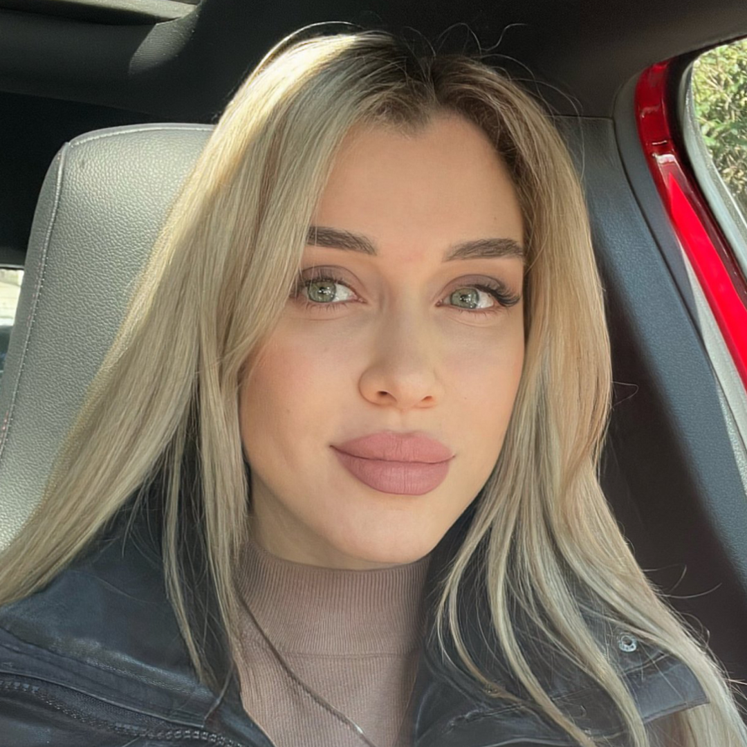 Александра Кузьменко