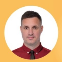 Денис Лаптев