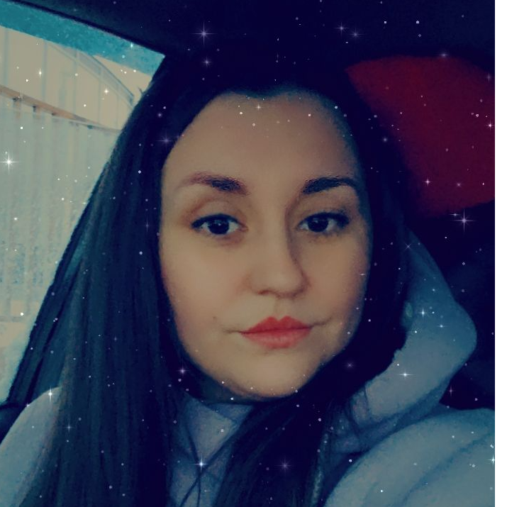 Алина Максимова