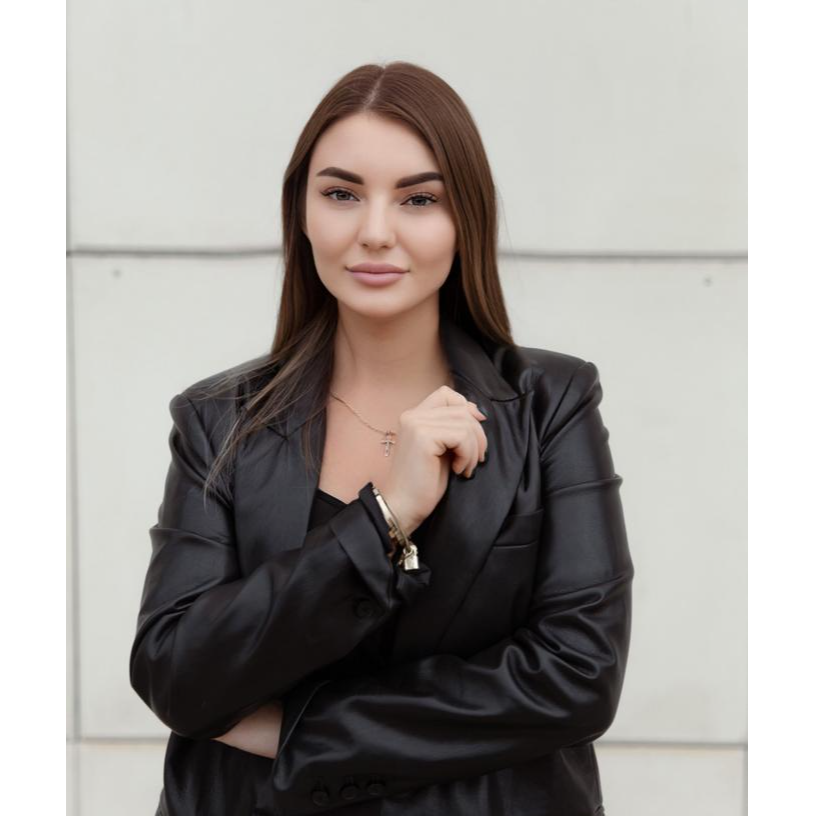 Алена Крипакова