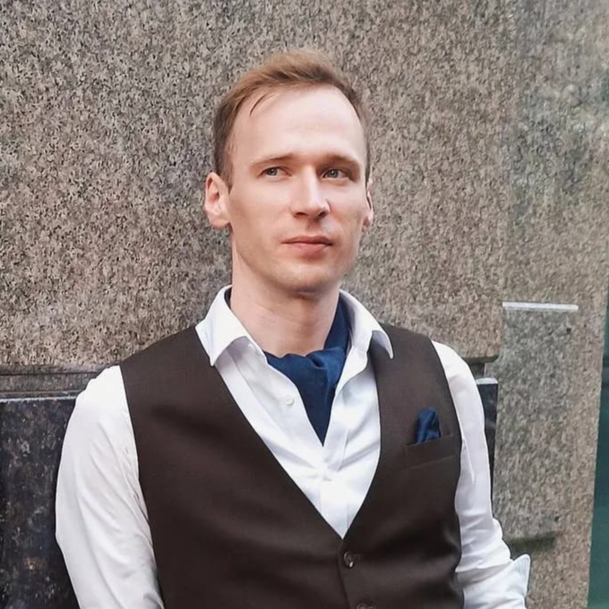 Святослав Тужиков