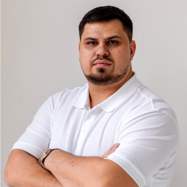 Юрий Сустретов