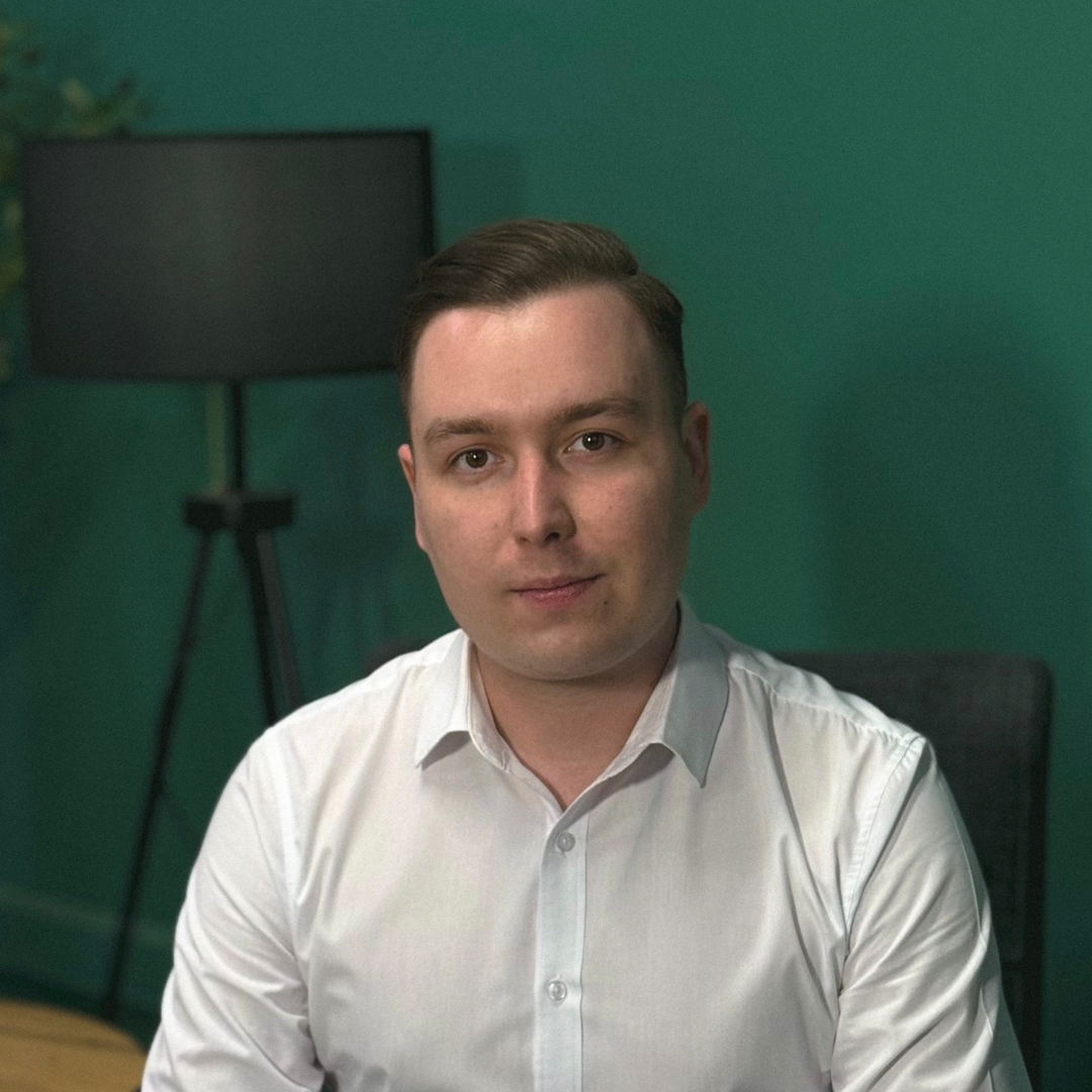 Илья Ефремов