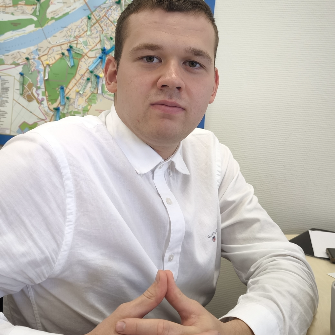 Андрей Попов