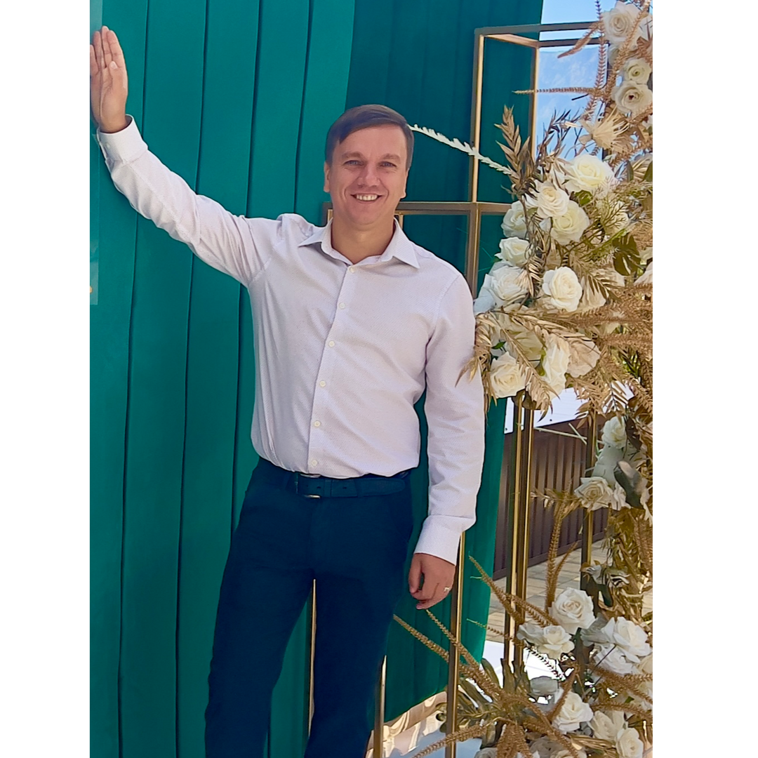 Дмитрий Максименко