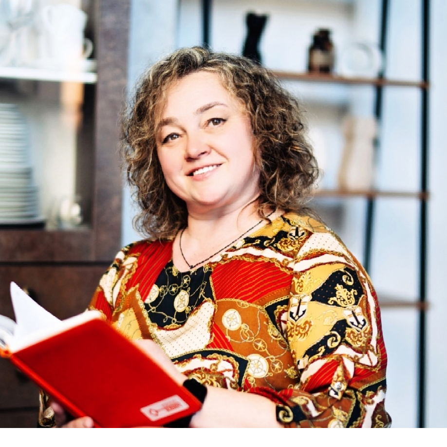 Нина Южакова