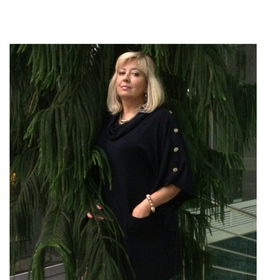 Елена Каркавина