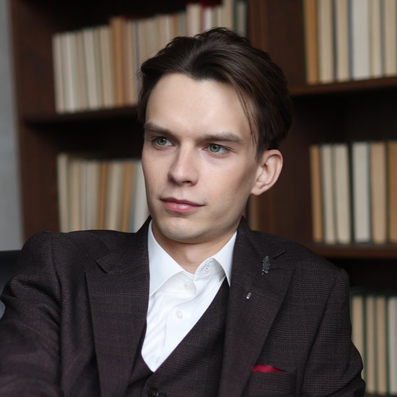 Владислав Верхоланцев