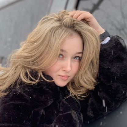 Юлия Полякова