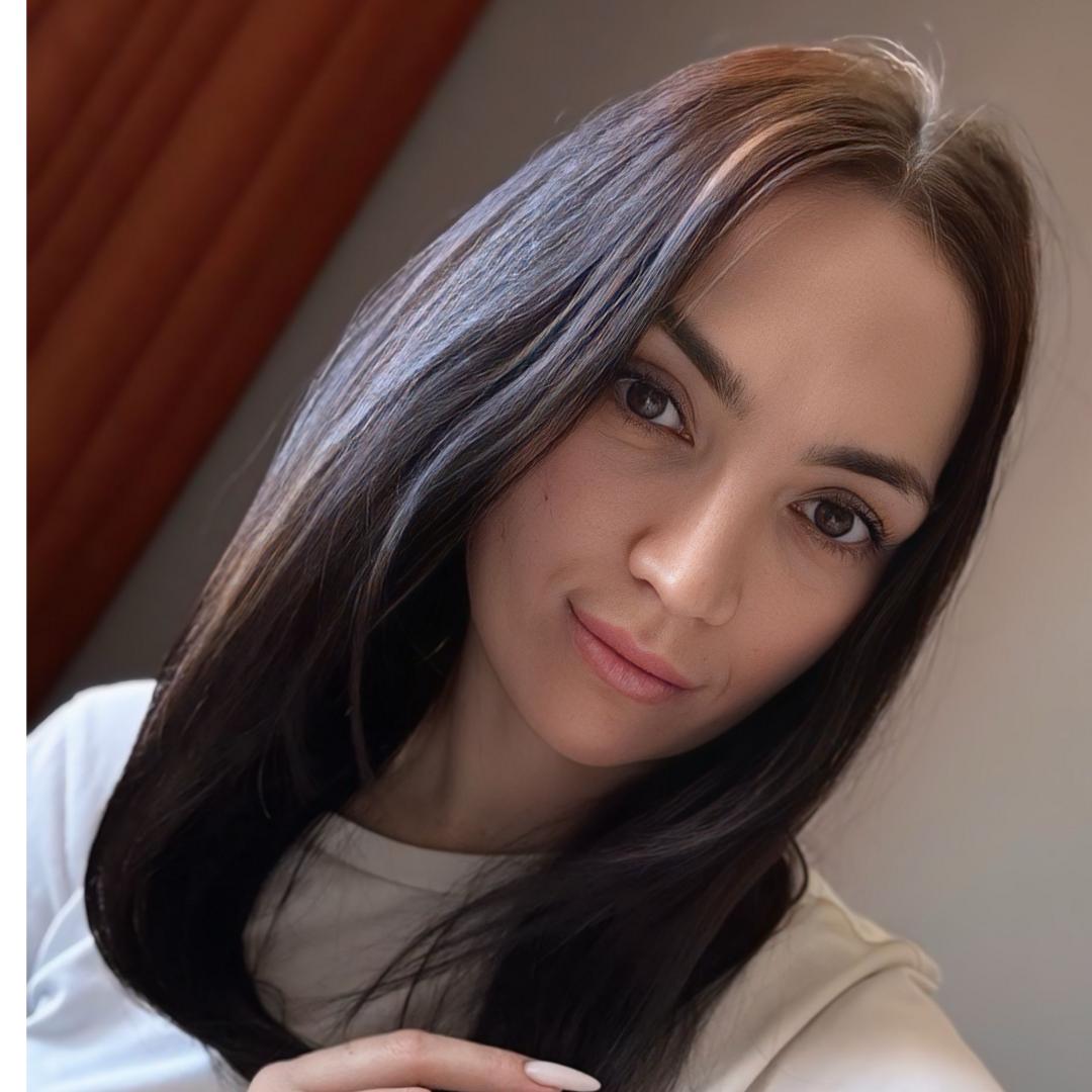 Елена Лисичникова