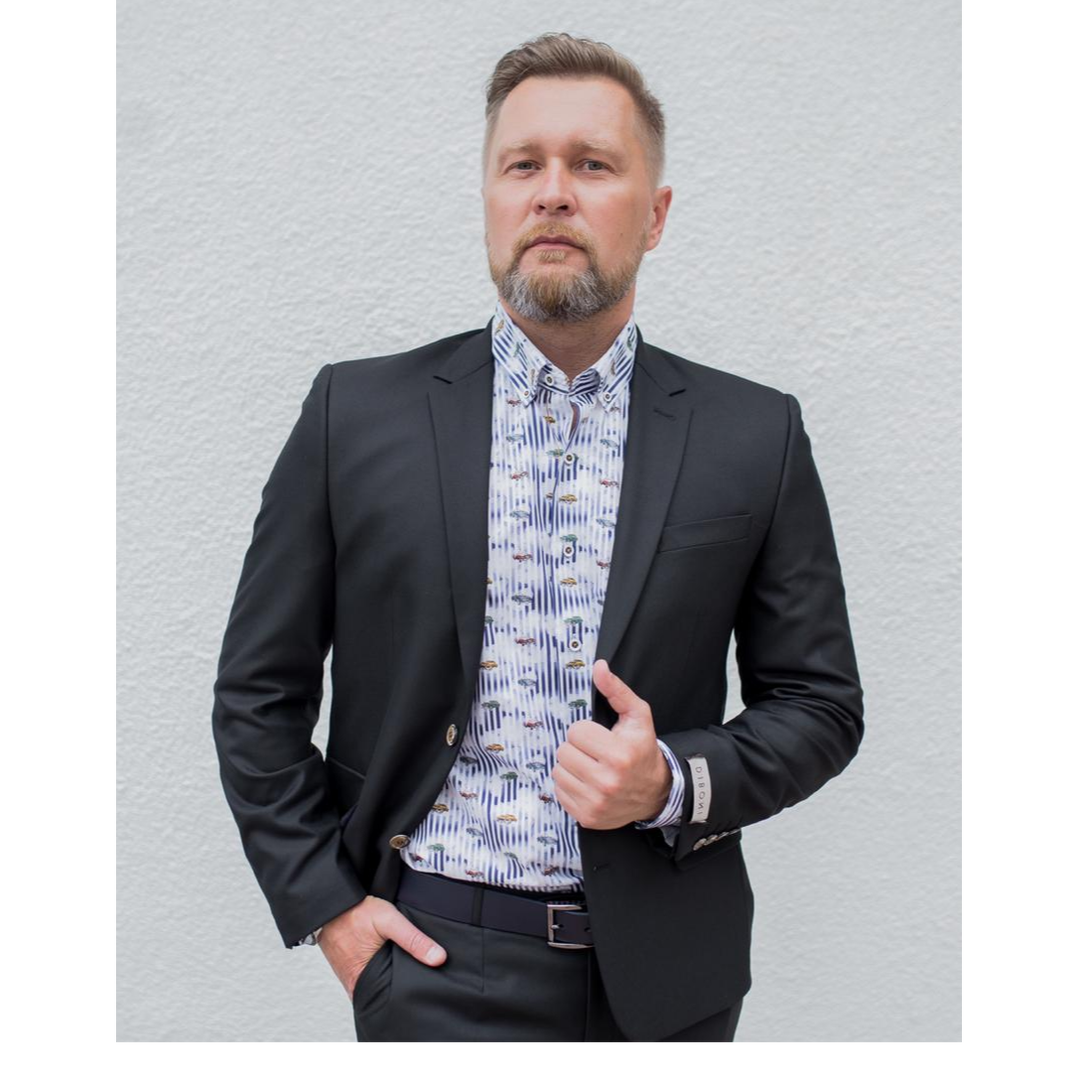 Станислав Елфимов