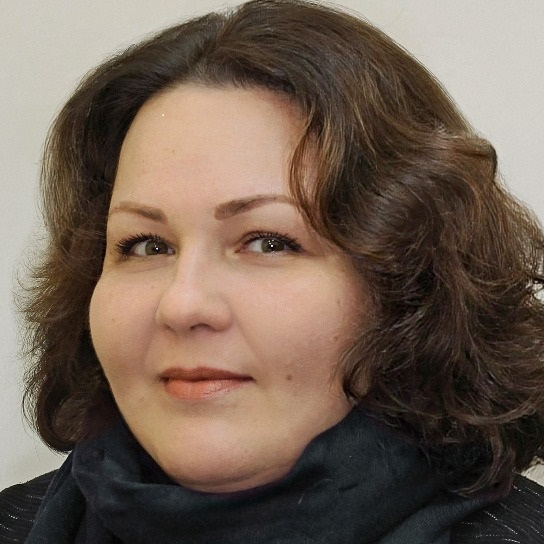 Елена Лавренова