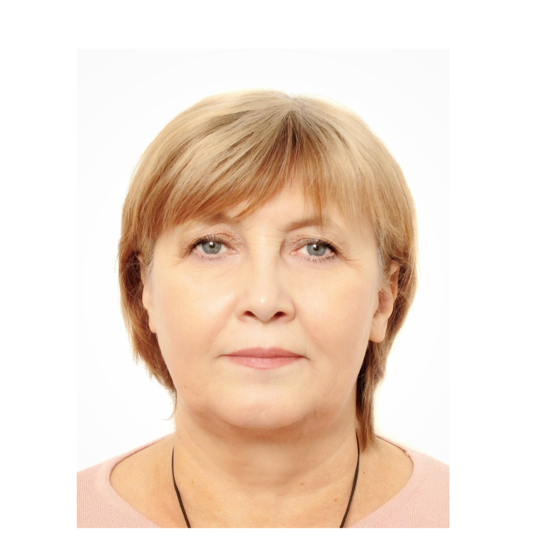 Лариса Русакова