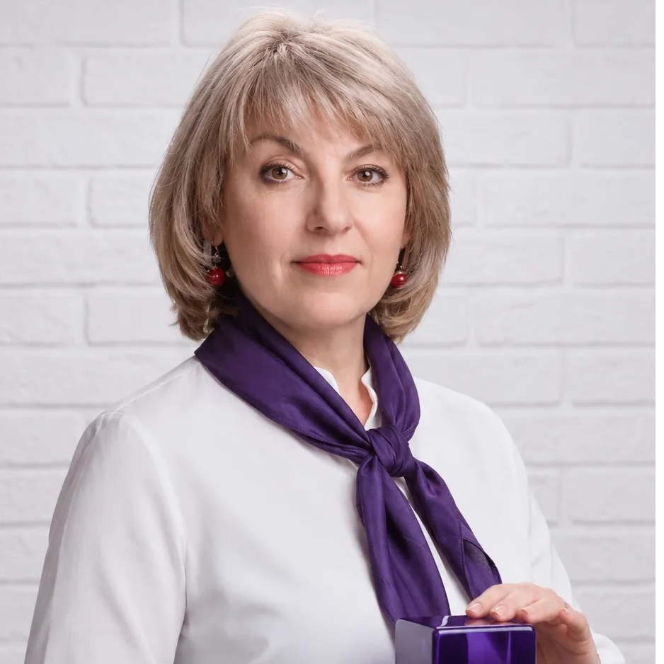 Елена Кропотина