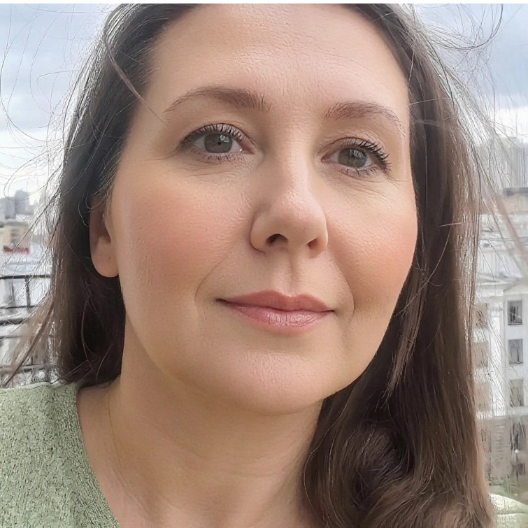Елена Ломакова