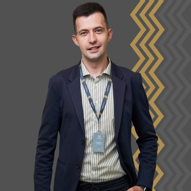 Владислав Кузичев