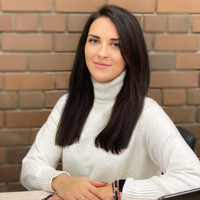 Елена Никонова