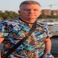 Игорь Попов