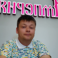 Олег Кулешов