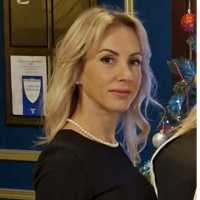 Наталья Попова