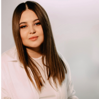 Евгения Серова