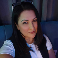 Юлия Неволина