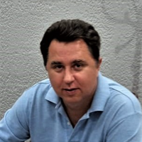 Владимир Гудзь