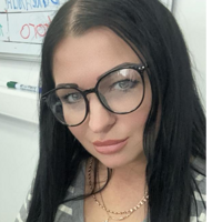 Александра Зеленина