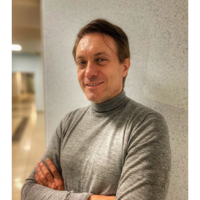 Владислав Сахнов