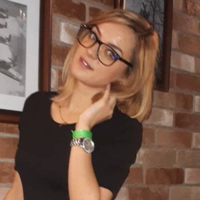 Анна Селюкова