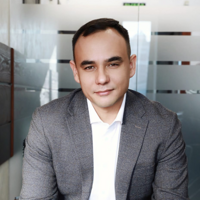 Динар Арсланов