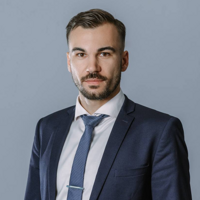 Руслан Максутов