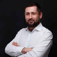 Арсен Насыров