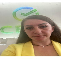 Нина Попова