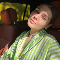 Полина Власова