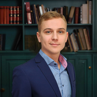 Владимир Пахарь