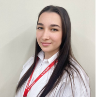 Алина Староватова