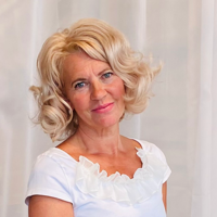 Елена Забияка