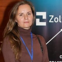 Елена Шагова