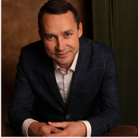 Сергей Тихонов
