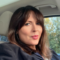 Елена Костина