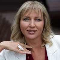 Надежда Исаева