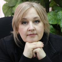 Елена Хвостова