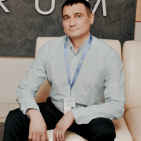 Роман Бас