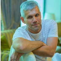 Александр Пуров