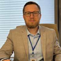 Алексей Тихонов